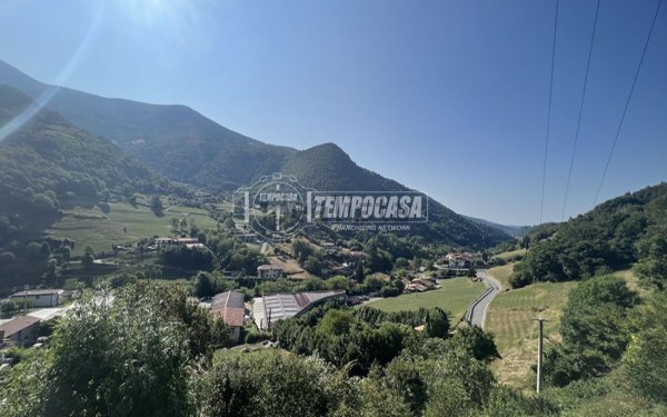 terreno agricolo in vendita ad Adrara San Rocco