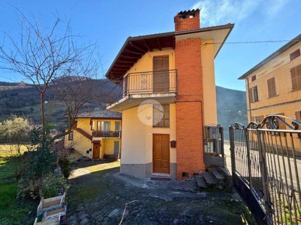 appartamento in vendita ad Adrara San Rocco