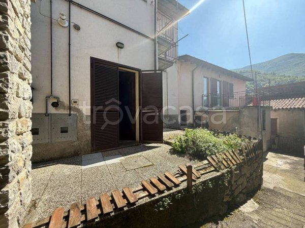 appartamento in vendita ad Adrara San Rocco