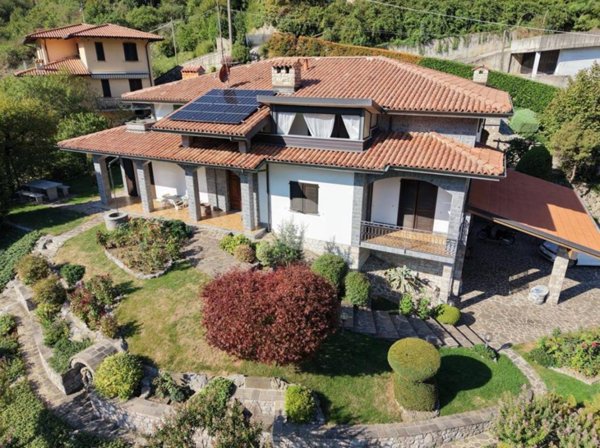 appartamento in vendita ad Adrara San Rocco