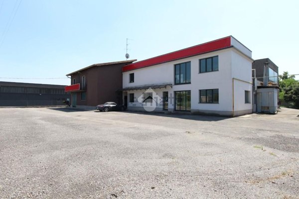 terreno edificabile in vendita ad Albano Sant'Alessandro