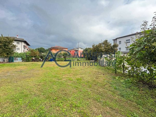 terreno agricolo in vendita ad Albano Sant'Alessandro