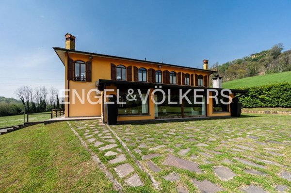 casa indipendente in vendita ad Albano Sant'Alessandro