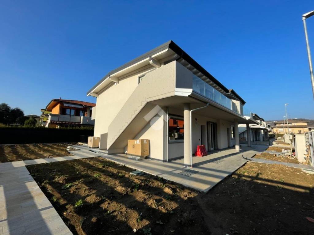 appartamento in vendita ad Albano Sant'Alessandro
