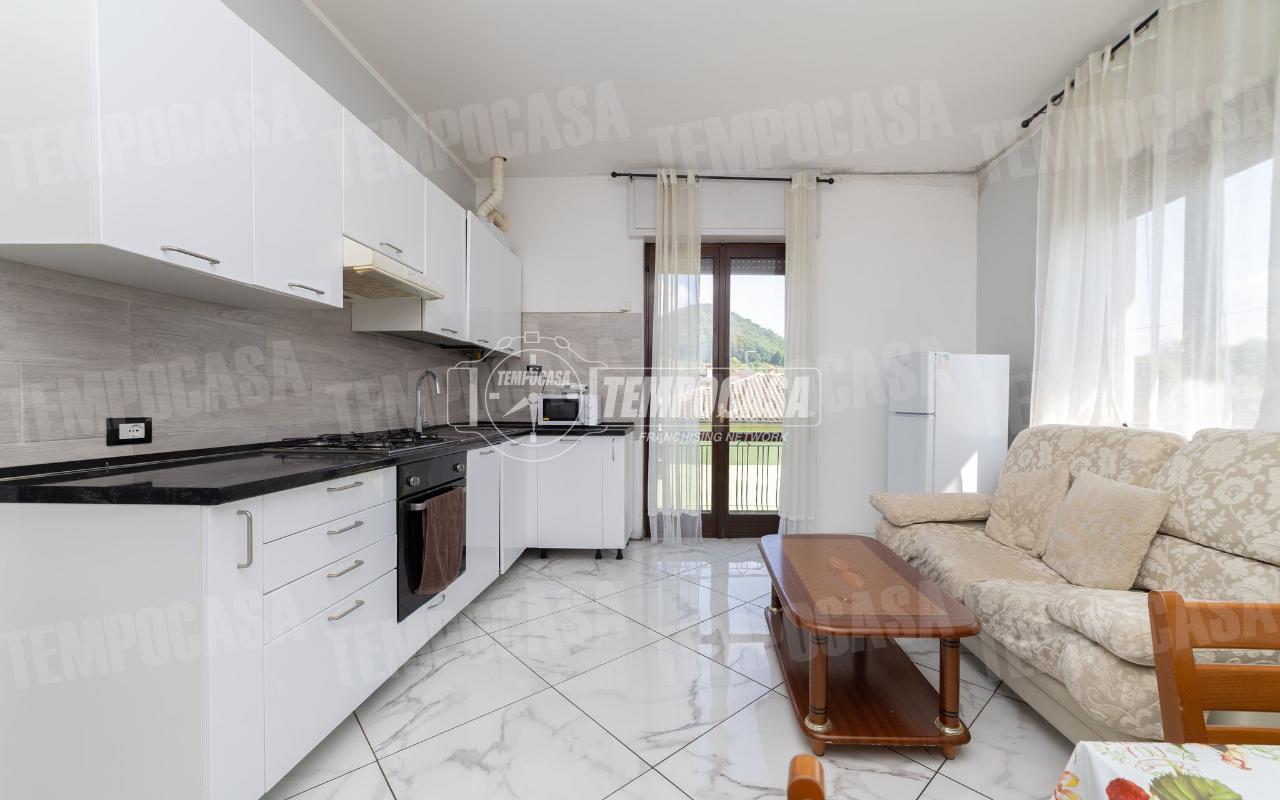 appartamento in vendita ad Albano Sant'Alessandro