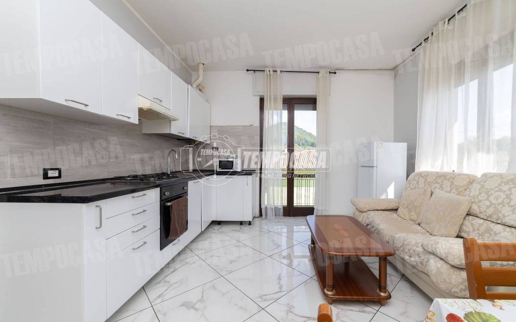 appartamento in vendita ad Albano Sant'Alessandro