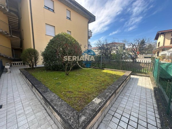 appartamento in vendita ad Albano Sant'Alessandro