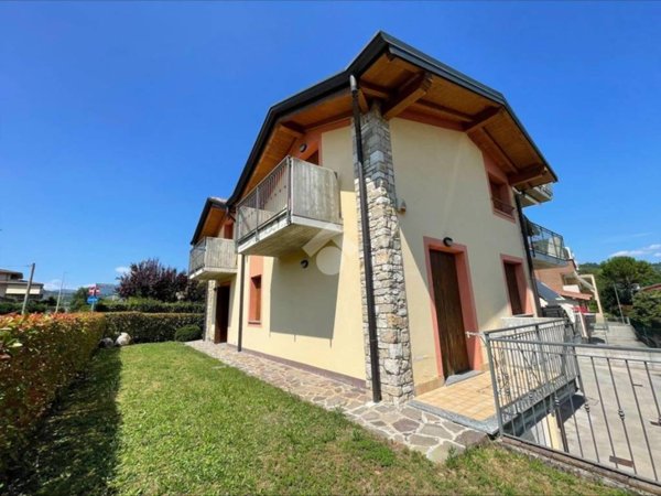 appartamento in vendita ad Albano Sant'Alessandro