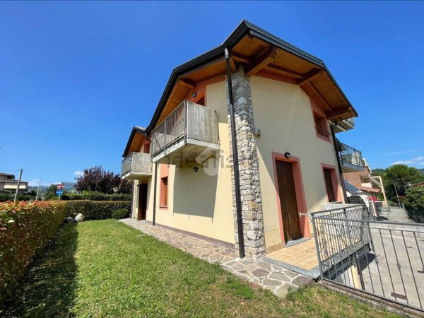 appartamento in vendita ad Albano Sant'Alessandro