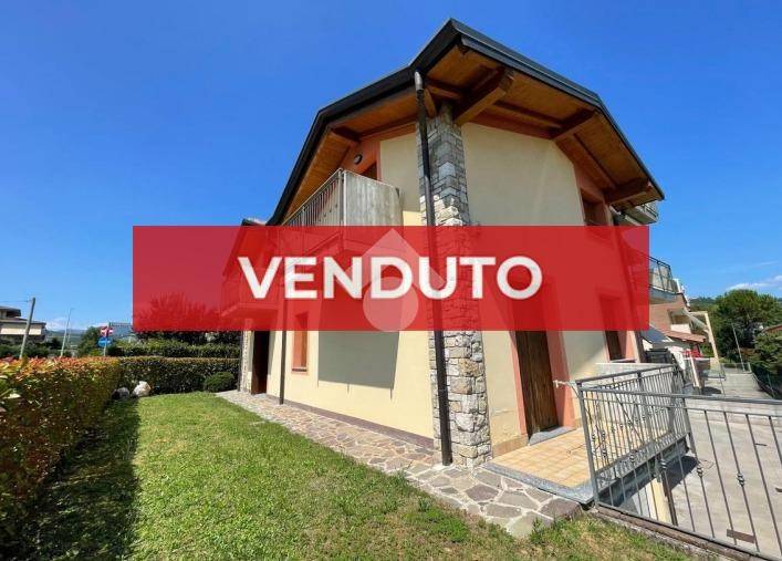 appartamento in vendita ad Albano Sant'Alessandro