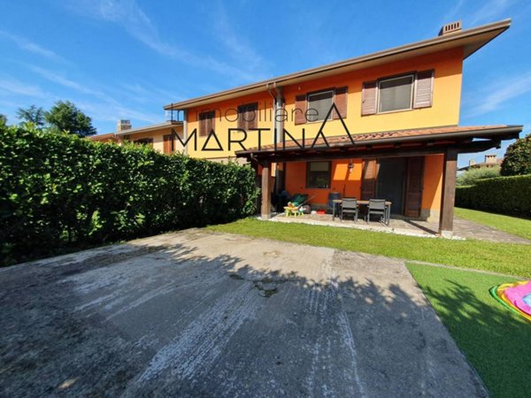 casa indipendente in vendita ad Albano Sant'Alessandro