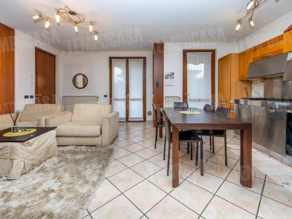 appartamento in vendita ad Albano Sant'Alessandro