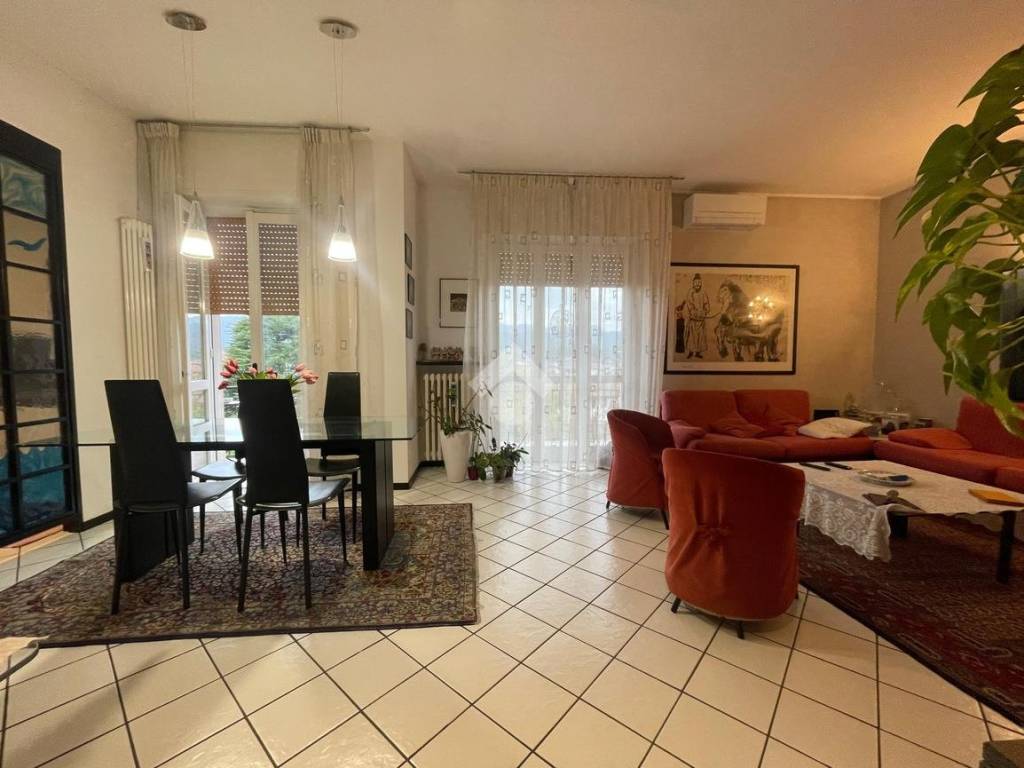 appartamento in vendita ad Albano Sant'Alessandro