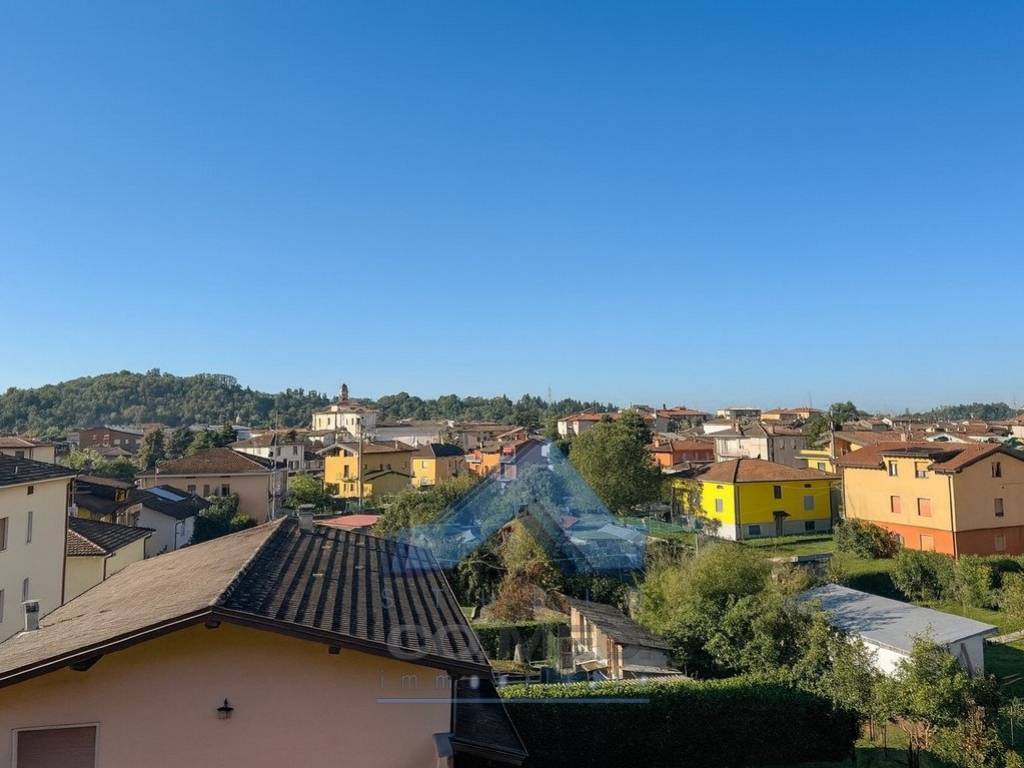 casa indipendente in vendita ad Albano Sant'Alessandro