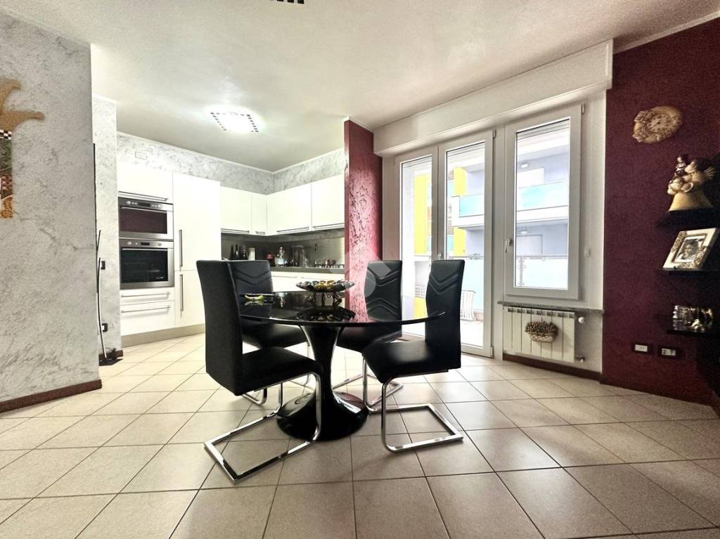 appartamento in vendita ad Albano Sant'Alessandro