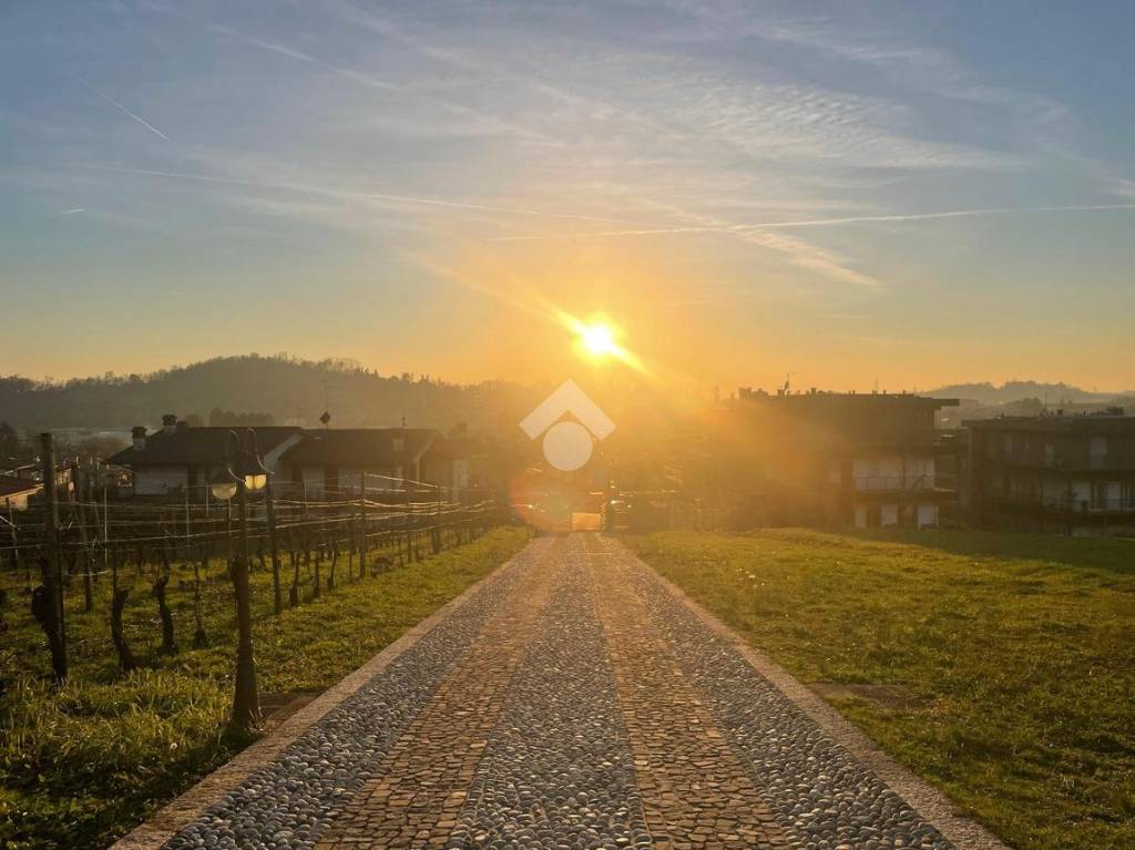 casale in vendita ad Albano Sant'Alessandro