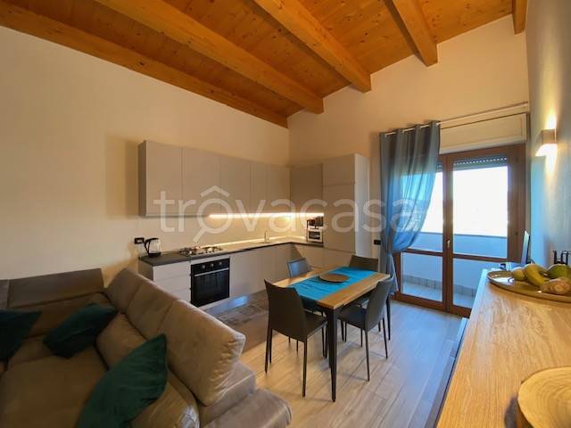 appartamento in vendita ad Albano Sant'Alessandro