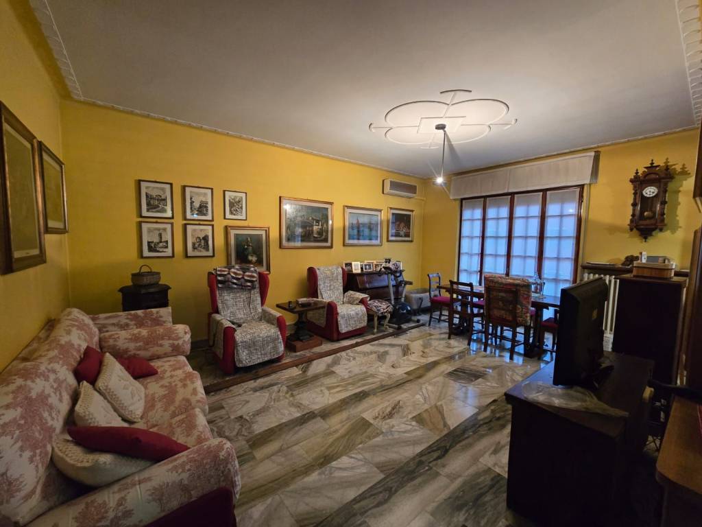 appartamento in vendita ad Albano Sant'Alessandro