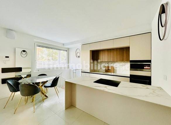 appartamento in vendita ad Albano Sant'Alessandro