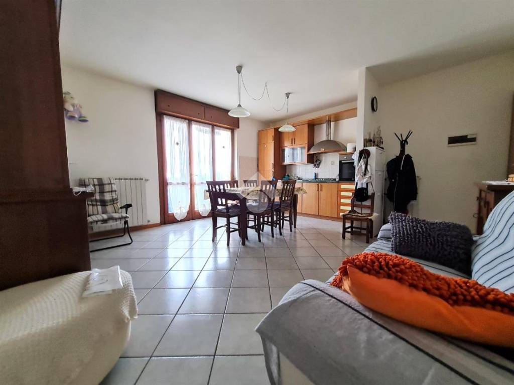 appartamento in vendita ad Albano Sant'Alessandro