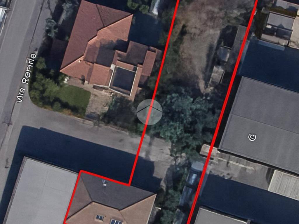 locale commerciale in vendita ad Albano Sant'Alessandro