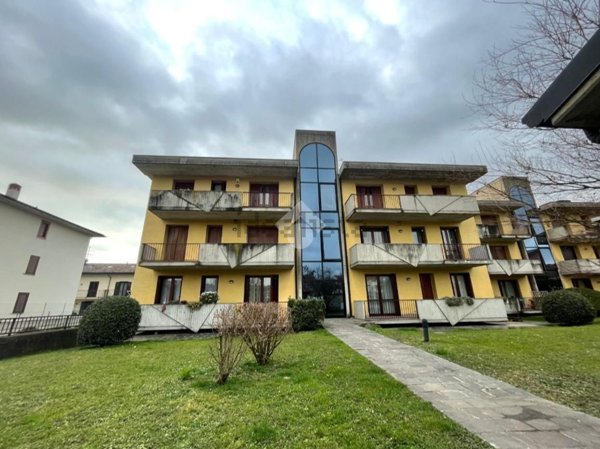 appartamento in vendita ad Albano Sant'Alessandro