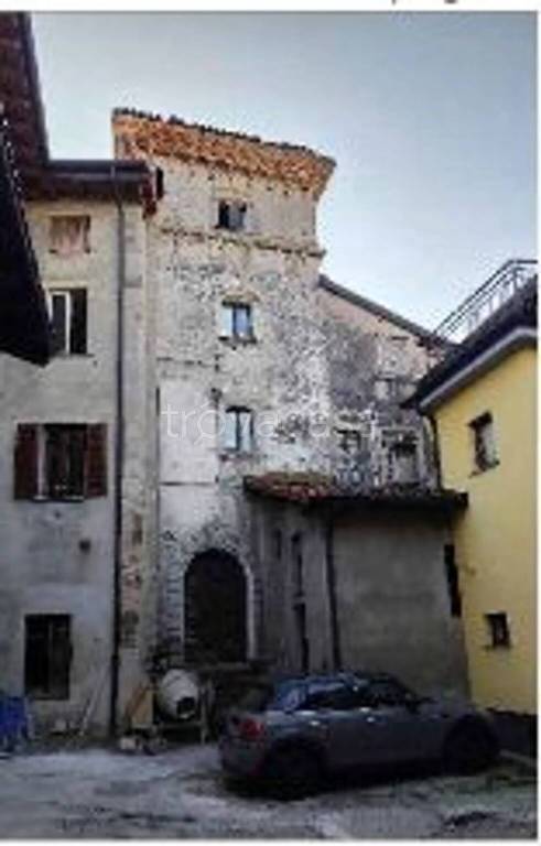 appartamento in vendita ad Albano Sant'Alessandro