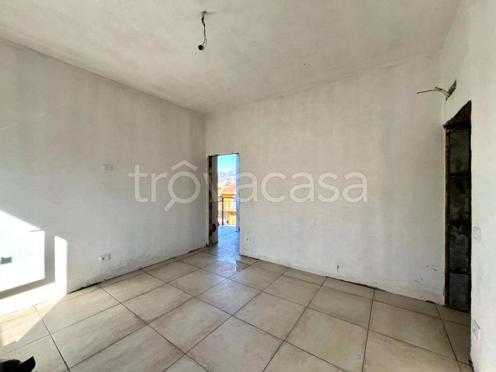 appartamento in vendita ad Albano Sant'Alessandro