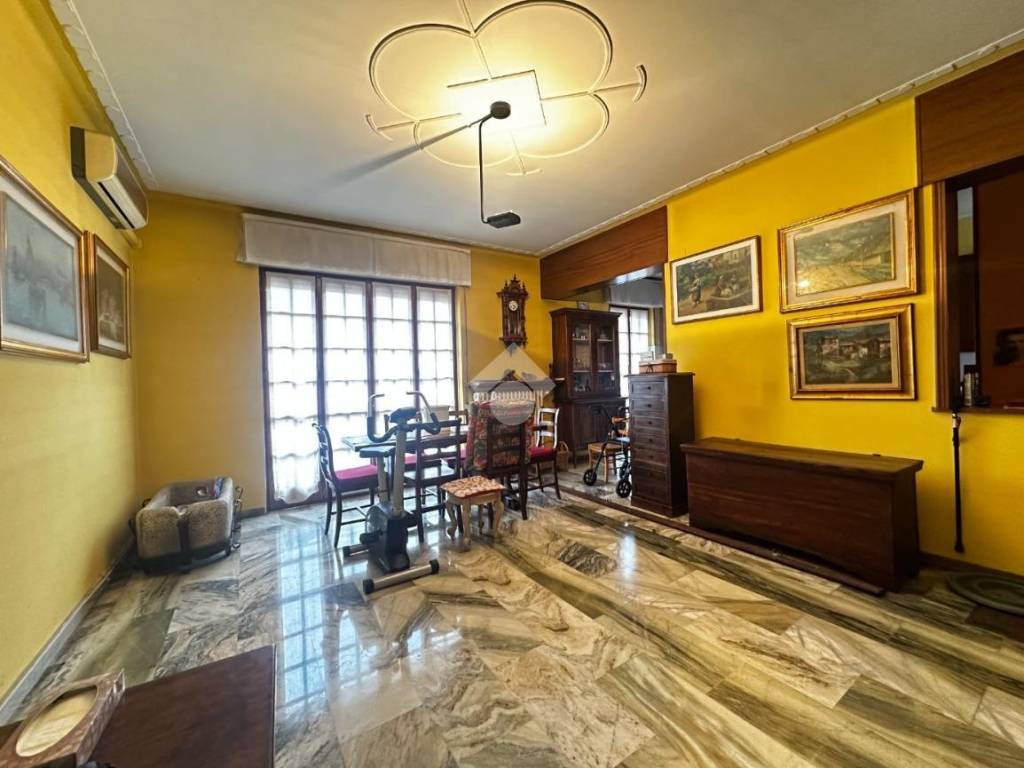 appartamento in vendita ad Albano Sant'Alessandro