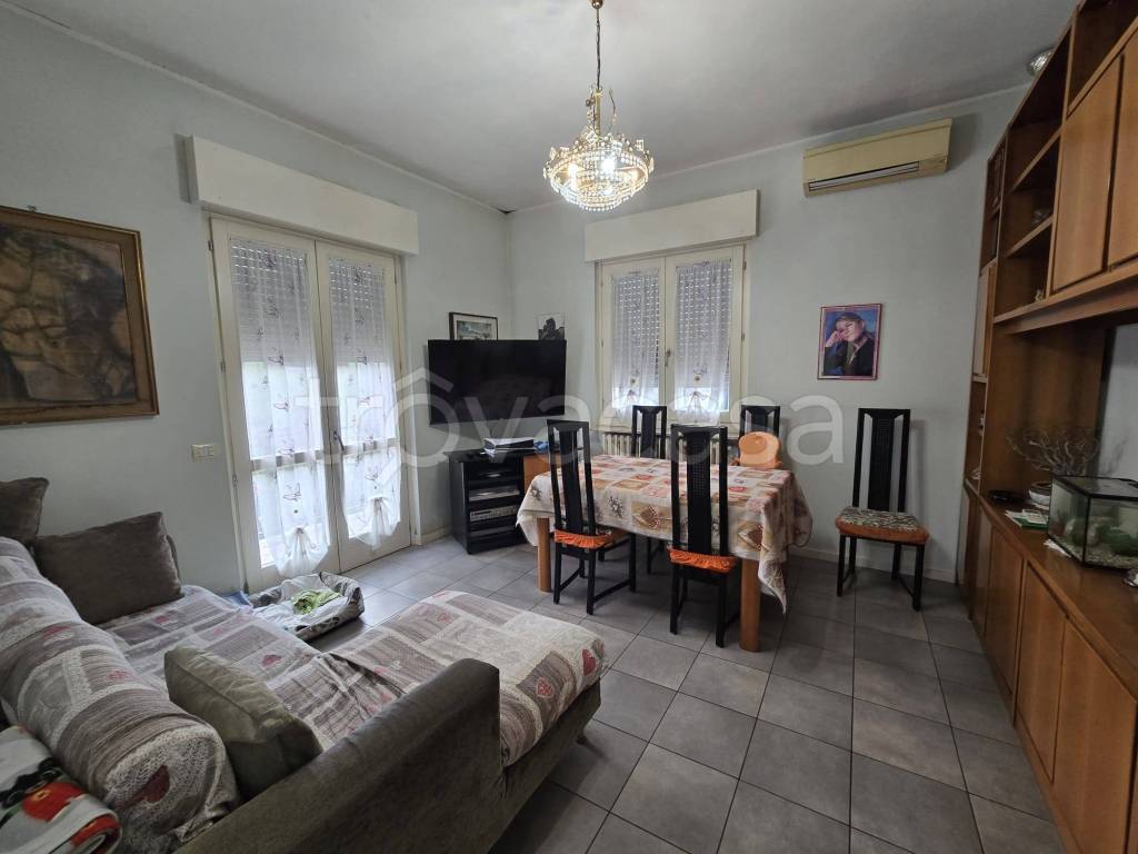 appartamento in vendita ad Albano Sant'Alessandro