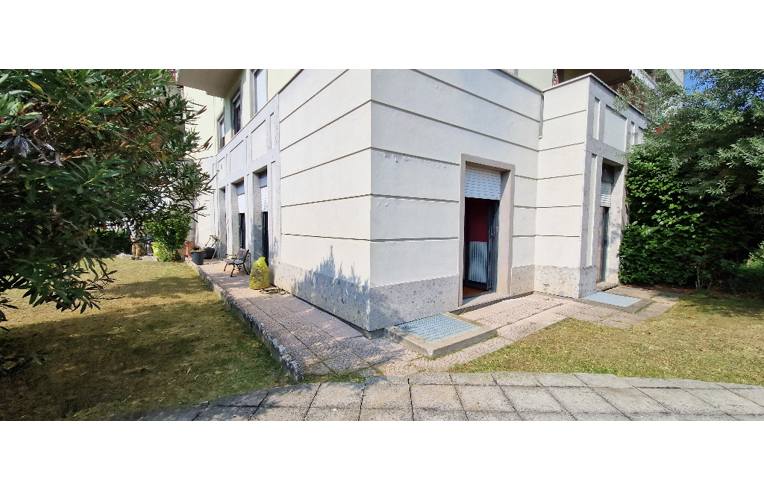 appartamento in vendita ad Albano Sant'Alessandro