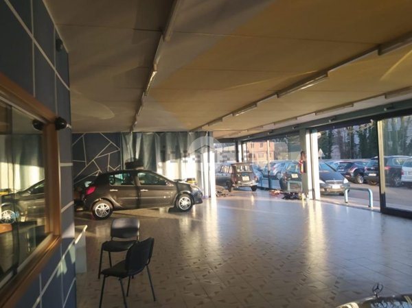 ufficio in vendita ad Albano Sant'Alessandro