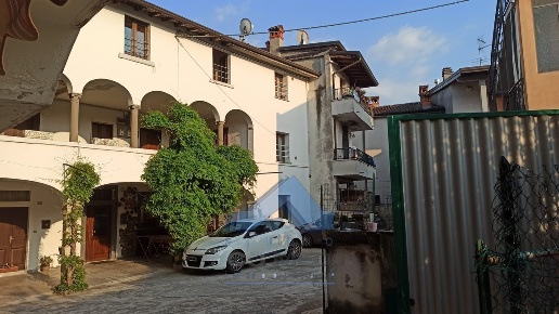 casa indipendente in vendita ad Albano Sant'Alessandro