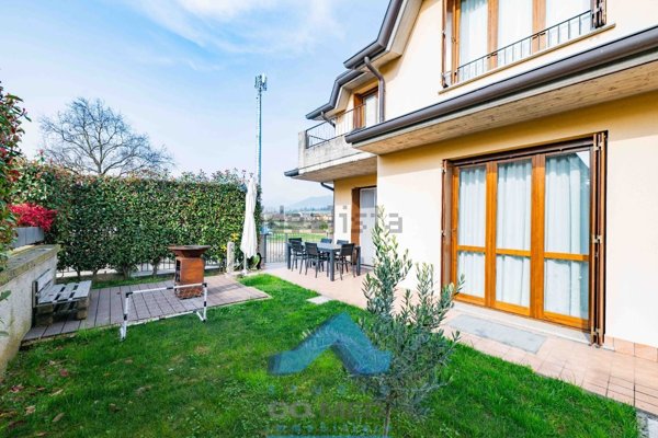 appartamento in vendita ad Albano Sant'Alessandro