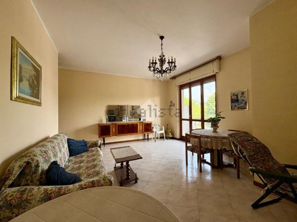 appartamento in vendita ad Albano Sant'Alessandro