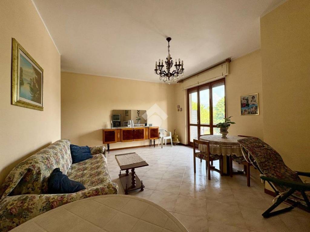 appartamento in vendita ad Albano Sant'Alessandro