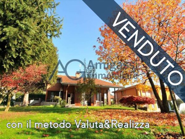 casa indipendente in vendita ad Albano Sant'Alessandro