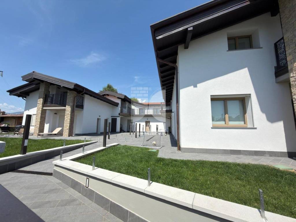 appartamento in vendita ad Albano Sant'Alessandro