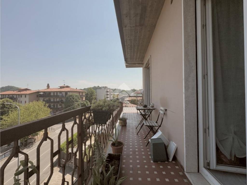 appartamento in vendita ad Albano Sant'Alessandro