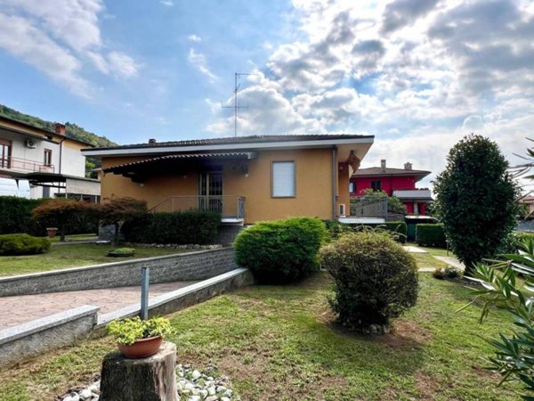 casa indipendente in vendita ad Albano Sant'Alessandro