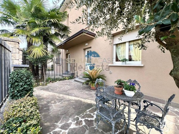 appartamento in vendita ad Albano Sant'Alessandro