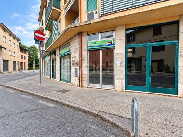 appartamento in vendita ad Albano Sant'Alessandro