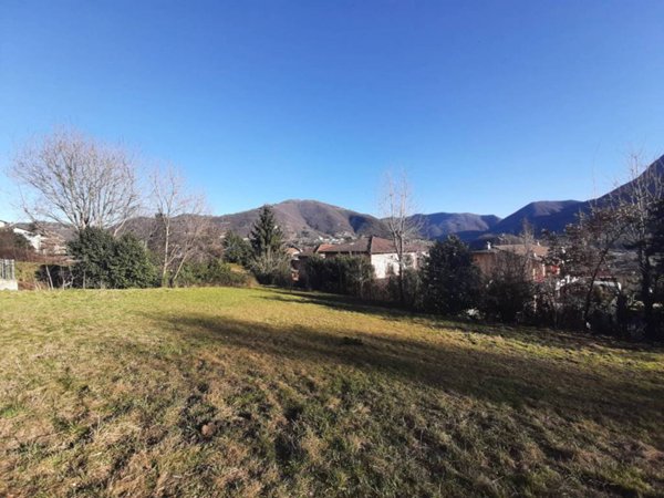 casa indipendente in vendita ad Albino