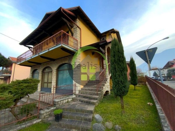 casa indipendente in vendita ad Albino