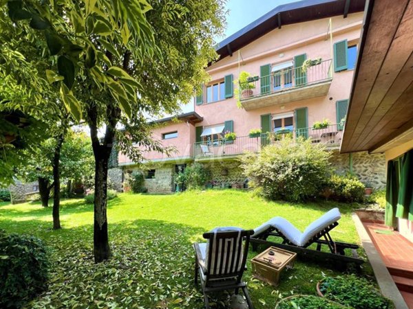 casa indipendente in vendita ad Albino