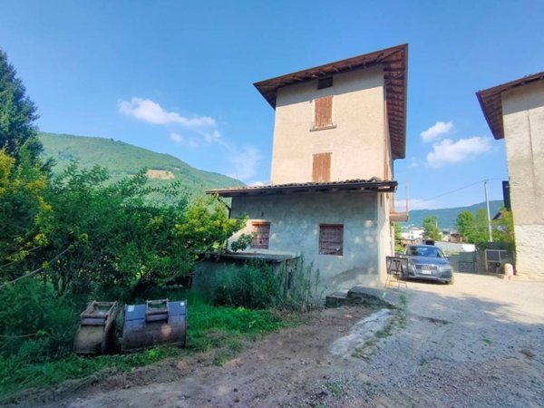 casa indipendente in vendita ad Albino