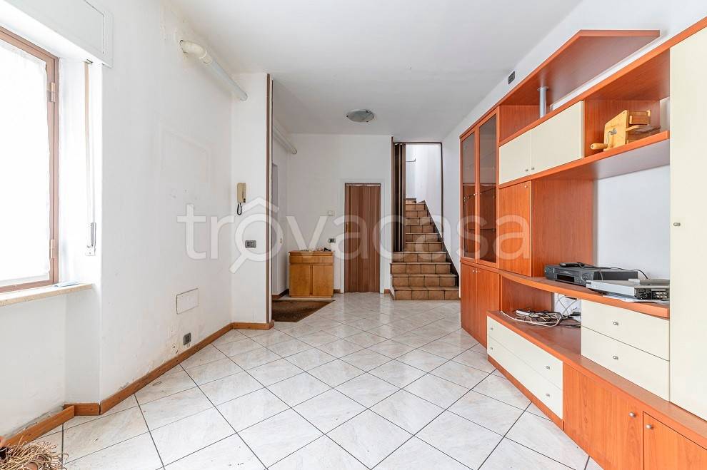 casa indipendente in vendita ad Albino