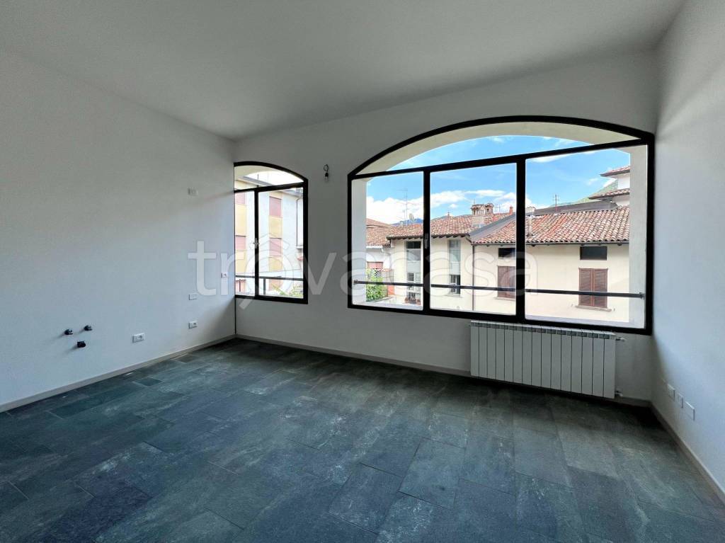 appartamento in vendita ad Albino