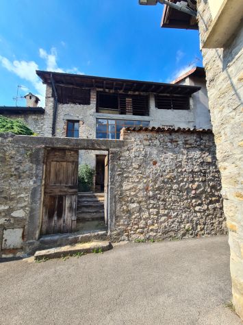 casa indipendente in vendita ad Albino