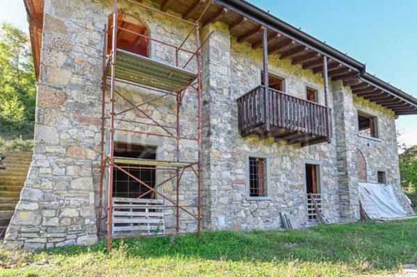 casa indipendente in vendita ad Albino